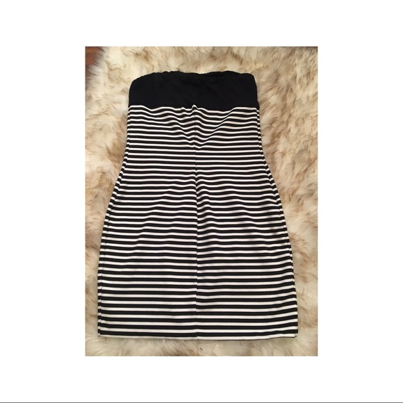 Strapless Rouched Top Dress - Picture 3 of 5