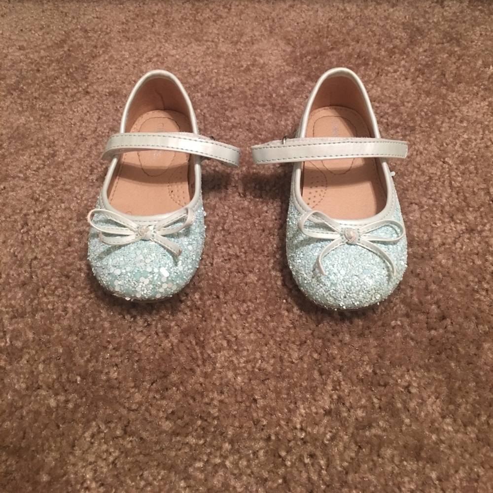 Toddler girl sparkly dress shoes in Tiffany blue