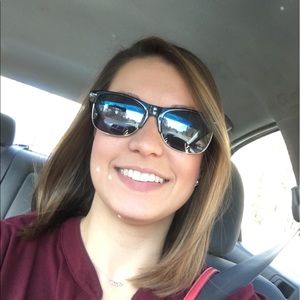 Meet your Posher, Aleisha