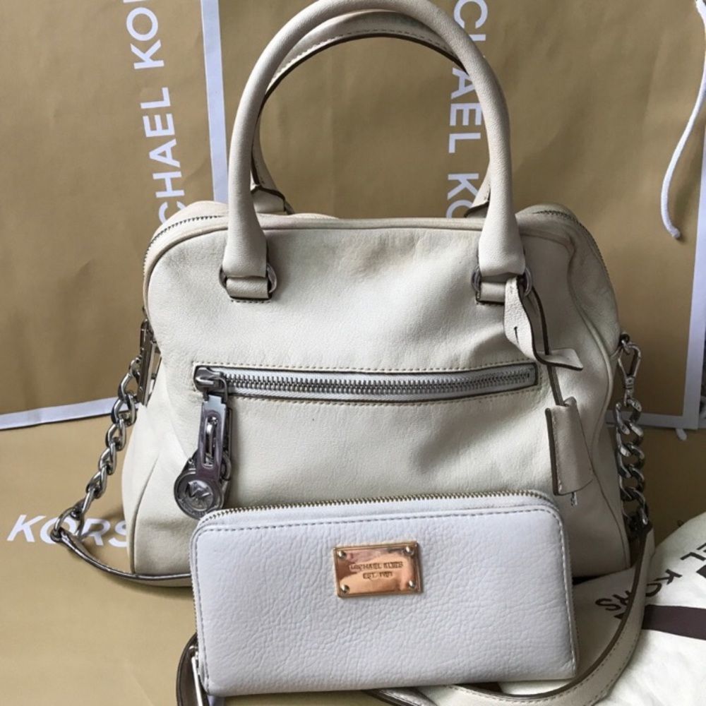 Michael Kors Purse & Wallet Ivory/White!