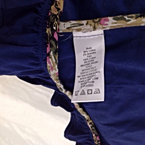 Jacket by Motto w/Button Front and Ruffle Details - Picture 5 of 7