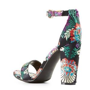 ⚡️BRAND NEW⚡️ Brocade Sandals