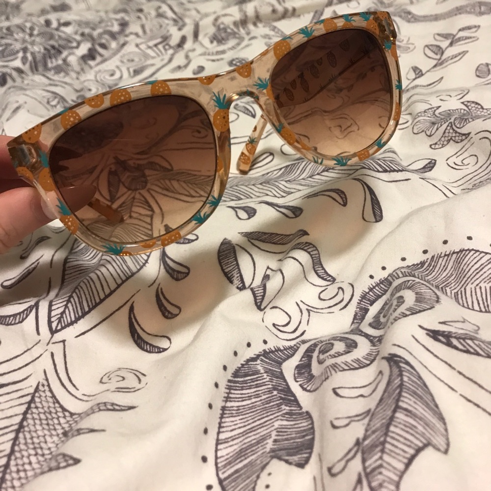 Pineapple sunglasses