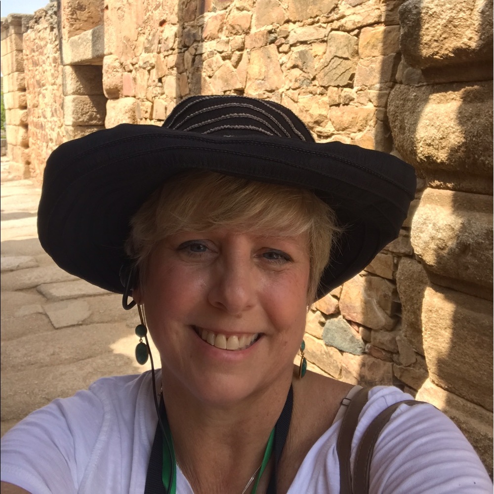 Meet your Posher, Lucia
