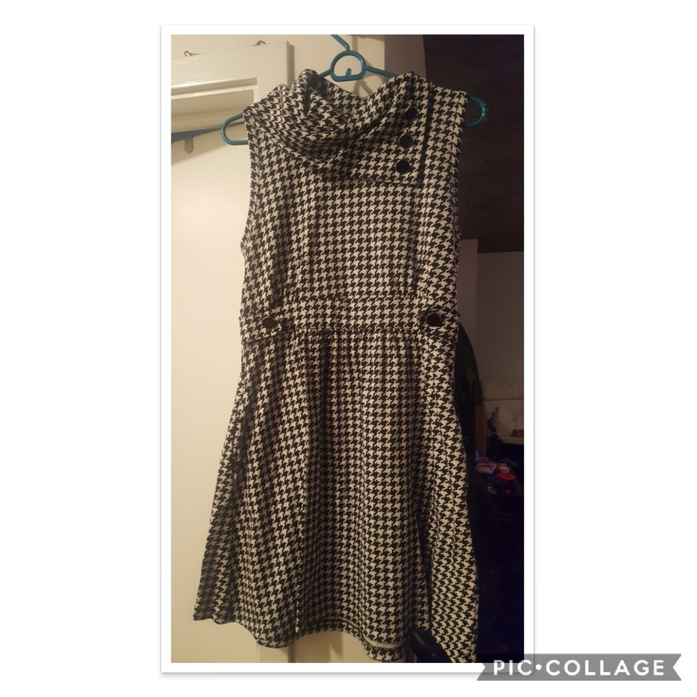 Modcloth Coach Tour Houndstooth Dress