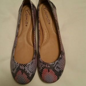 Born multicolor ballet flats size 9.