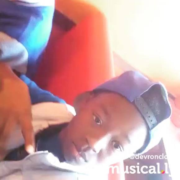 Meet your Posher, Devron - Picture 1 of 1