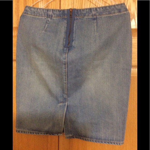 Gap Pencil Jean Skirt 💙💙💙 - Picture 2 of 3