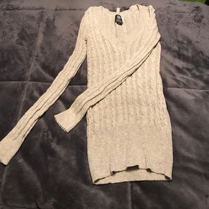 American Eagle V-Neck Sweater