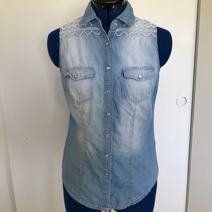 Jean button down sleeveless shirt