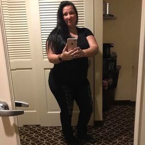 Meet your Posher, Nicole