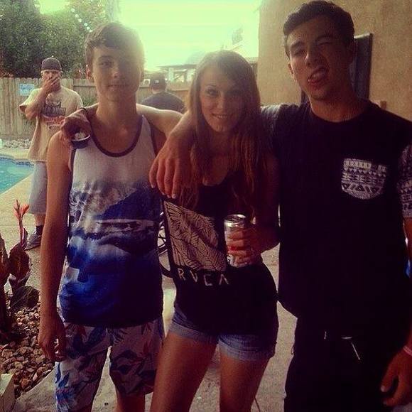 Meet your Posher, Courtnie - Picture 1 of 1