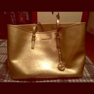 Michael Kors Jet Set tote