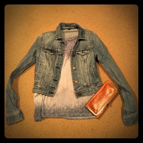 American Eagle Outfitters Jackets & Blazers - AE Jean Jacket🍁🍂