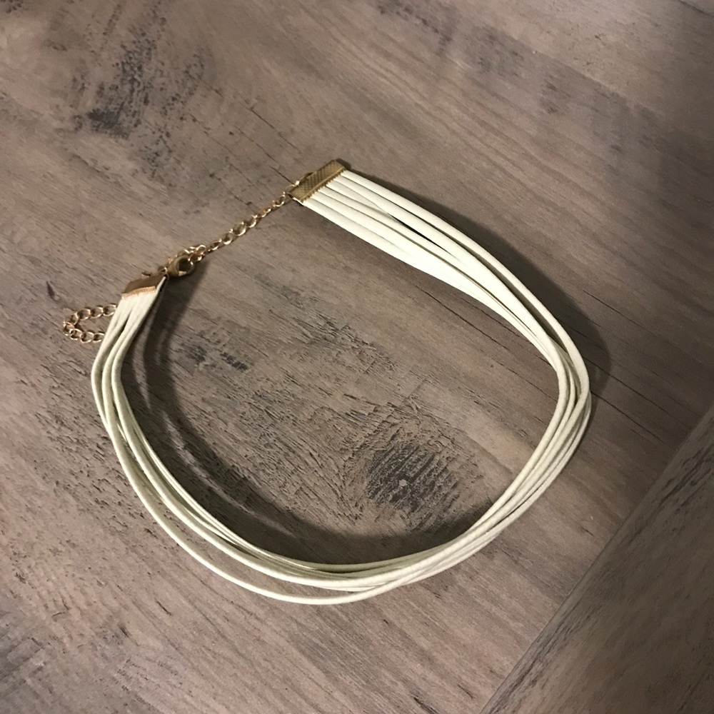 White Choker