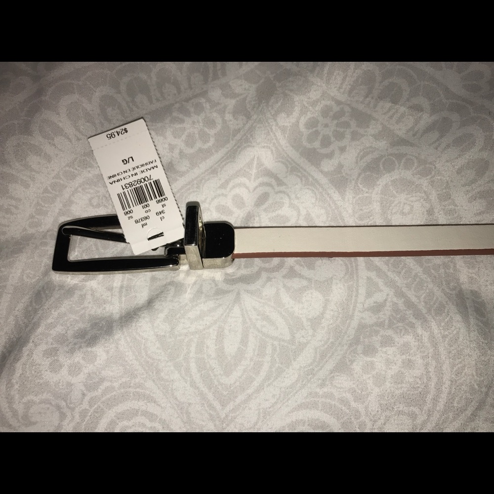 Express Skinny White belt - Large NWT