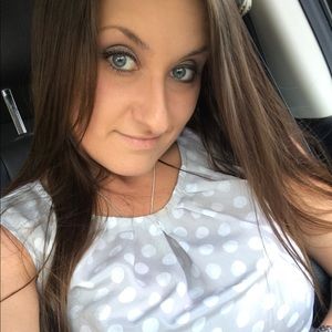 Meet your Posher, Caitlyn