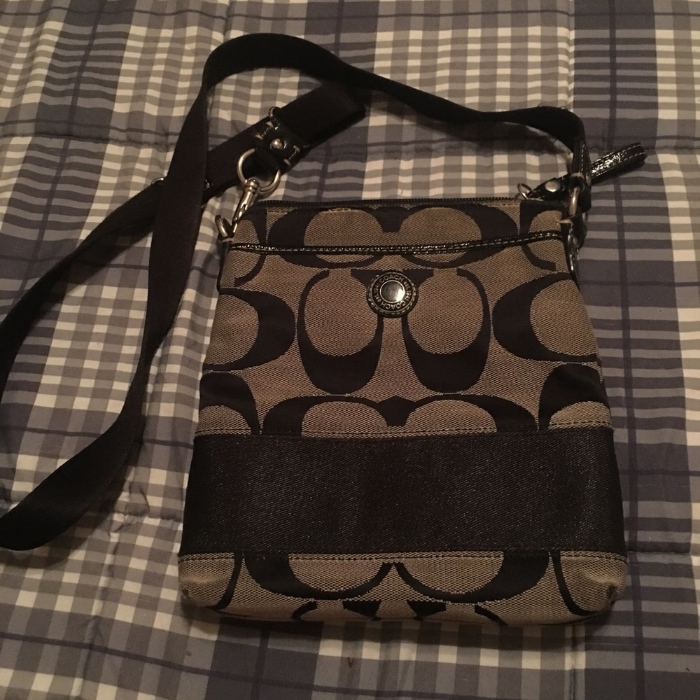 Coach Signature crossbody