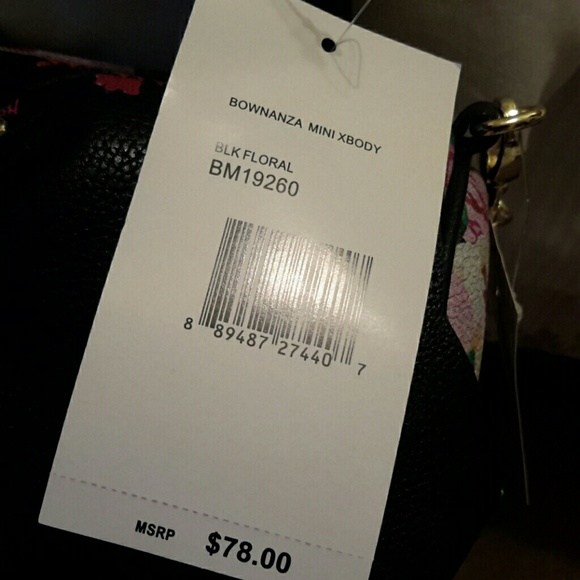 Hold Betsey johnson  mini xbody bownanza NWT - Picture 5 of 5