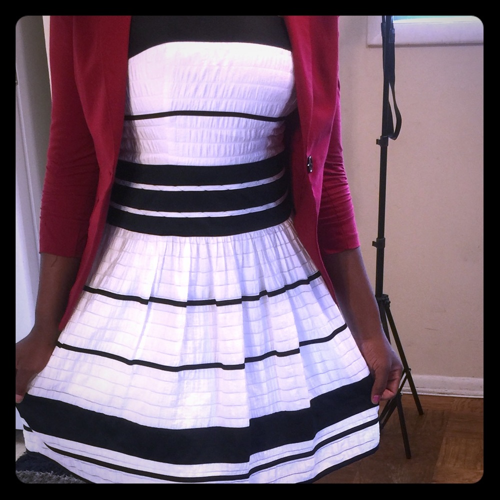 A small strapless dress