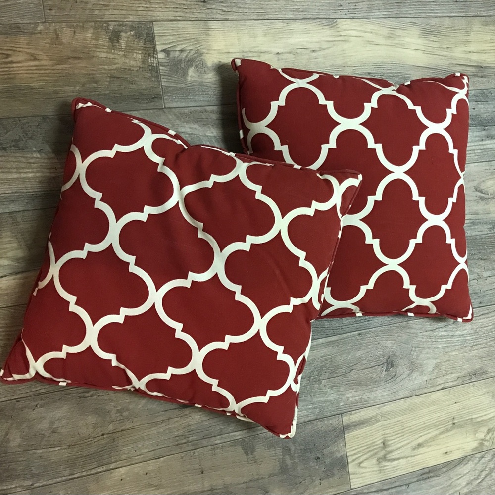 GORGEOUS Wine Red Trellis Print Pillows 18x18 🍷