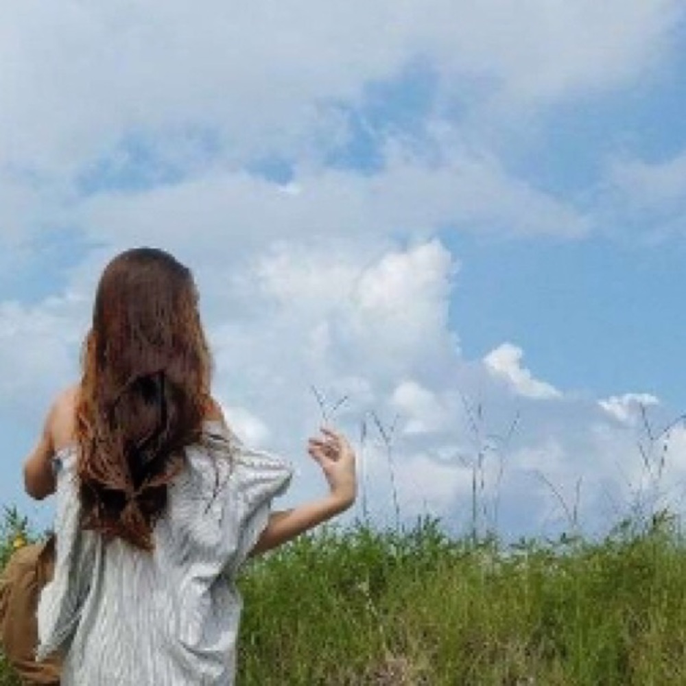 Meet your Posher, Eva