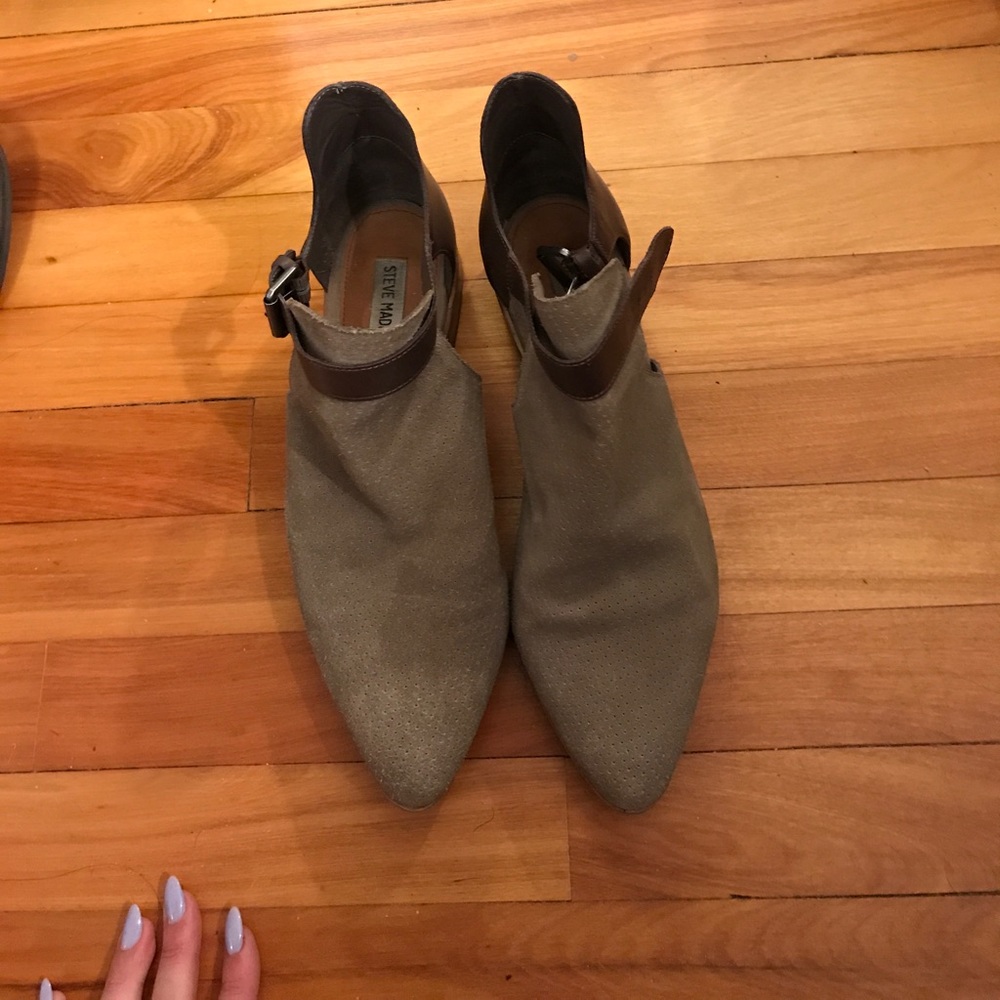 Brown point toed boots, Steve Madden