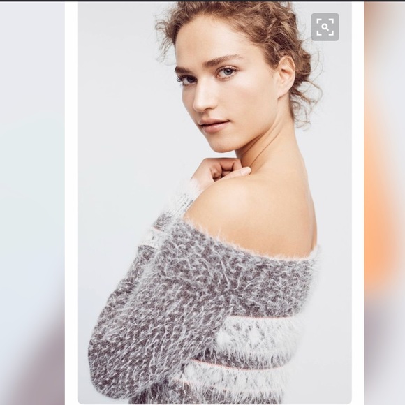 NWT Anthro Faroe Off the Shoulder Sweater L - Picture 2 of 5