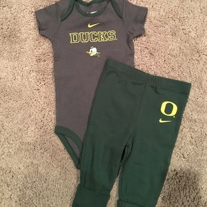 Oregon Ducks Outfit