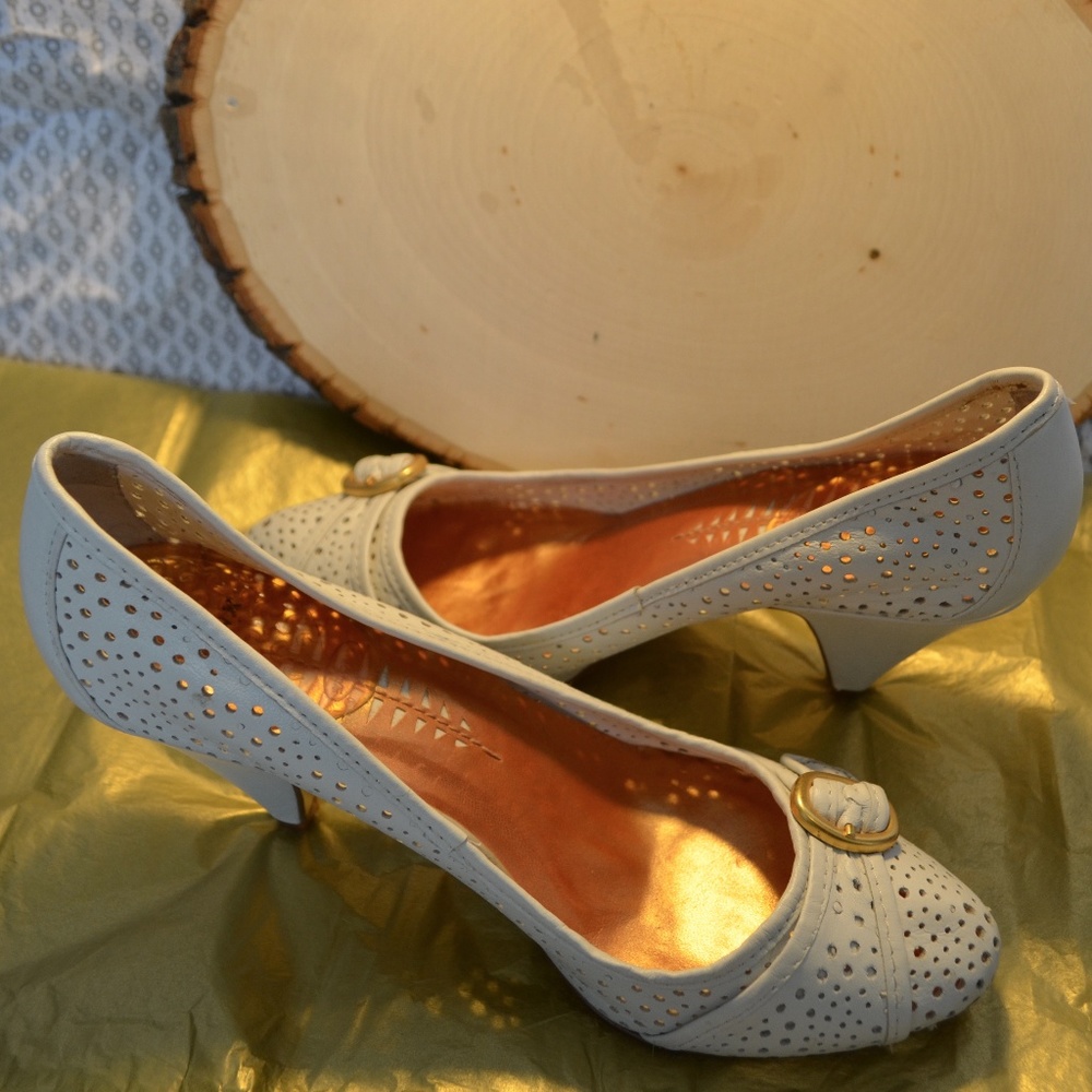 Bronx White Perforated Heels w Buckle