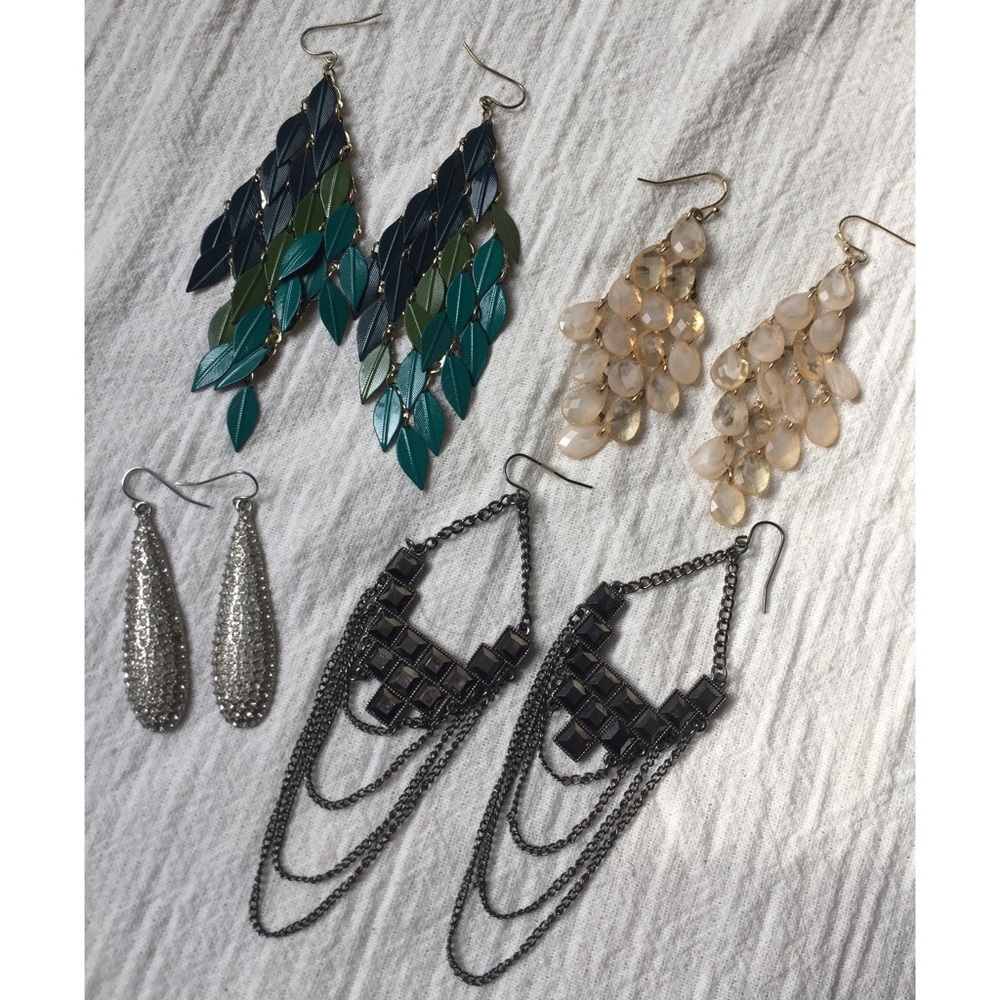 { dangle earrings }