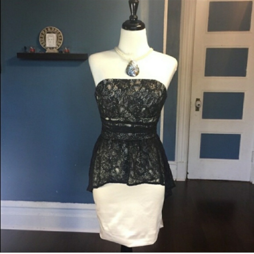 Strapless bodycon mini lace dress
