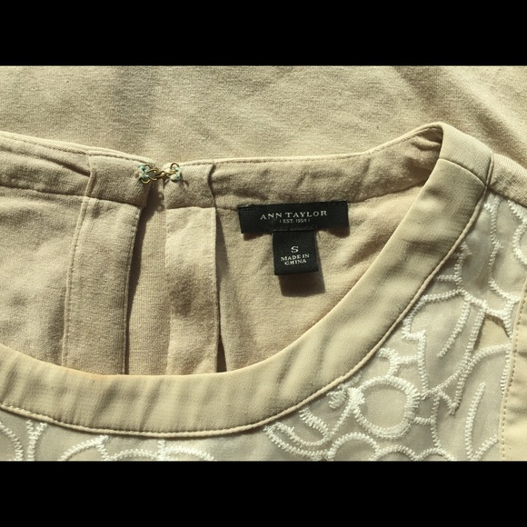 Ann Taylor Top Size Small - Picture 5 of 5
