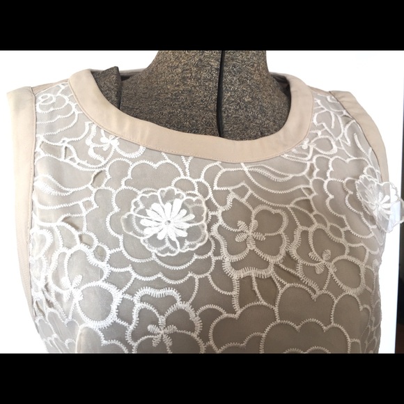 Ann Taylor Top Size Small - Picture 2 of 5