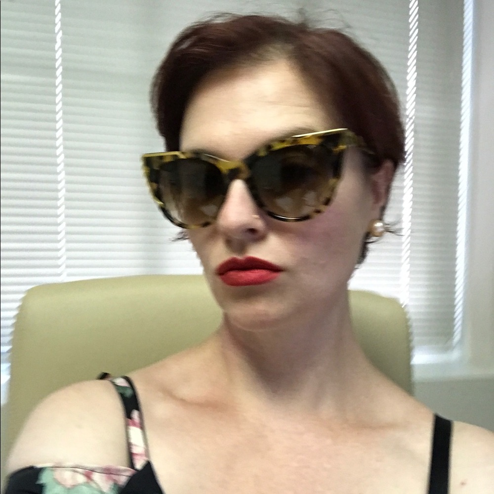 Meet your Posher, Rozzi