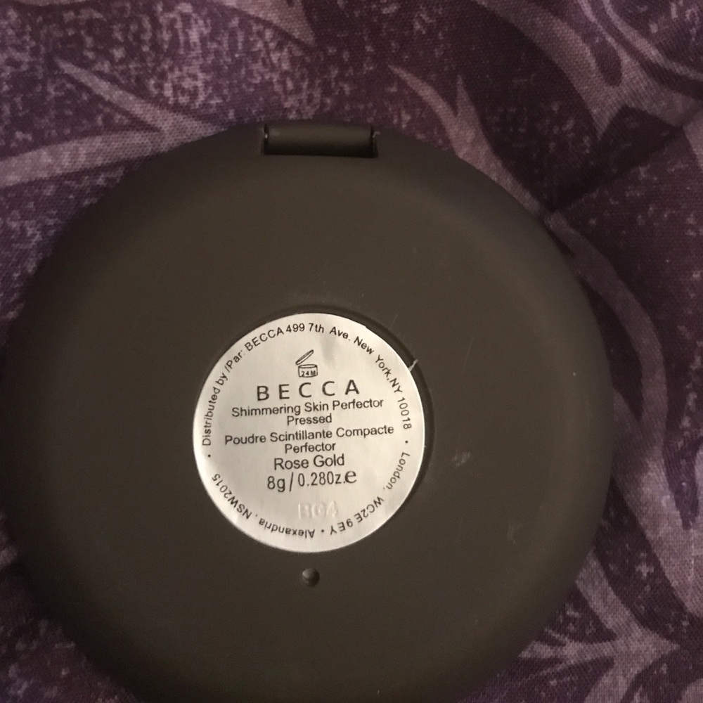 Becca Skin Perfector - Picture 3 of 5