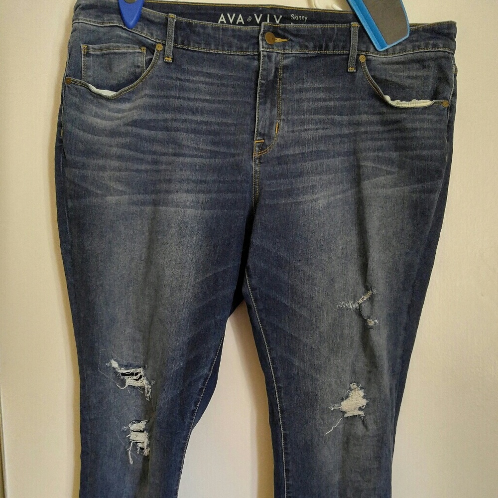 Distressed jeans size 20W