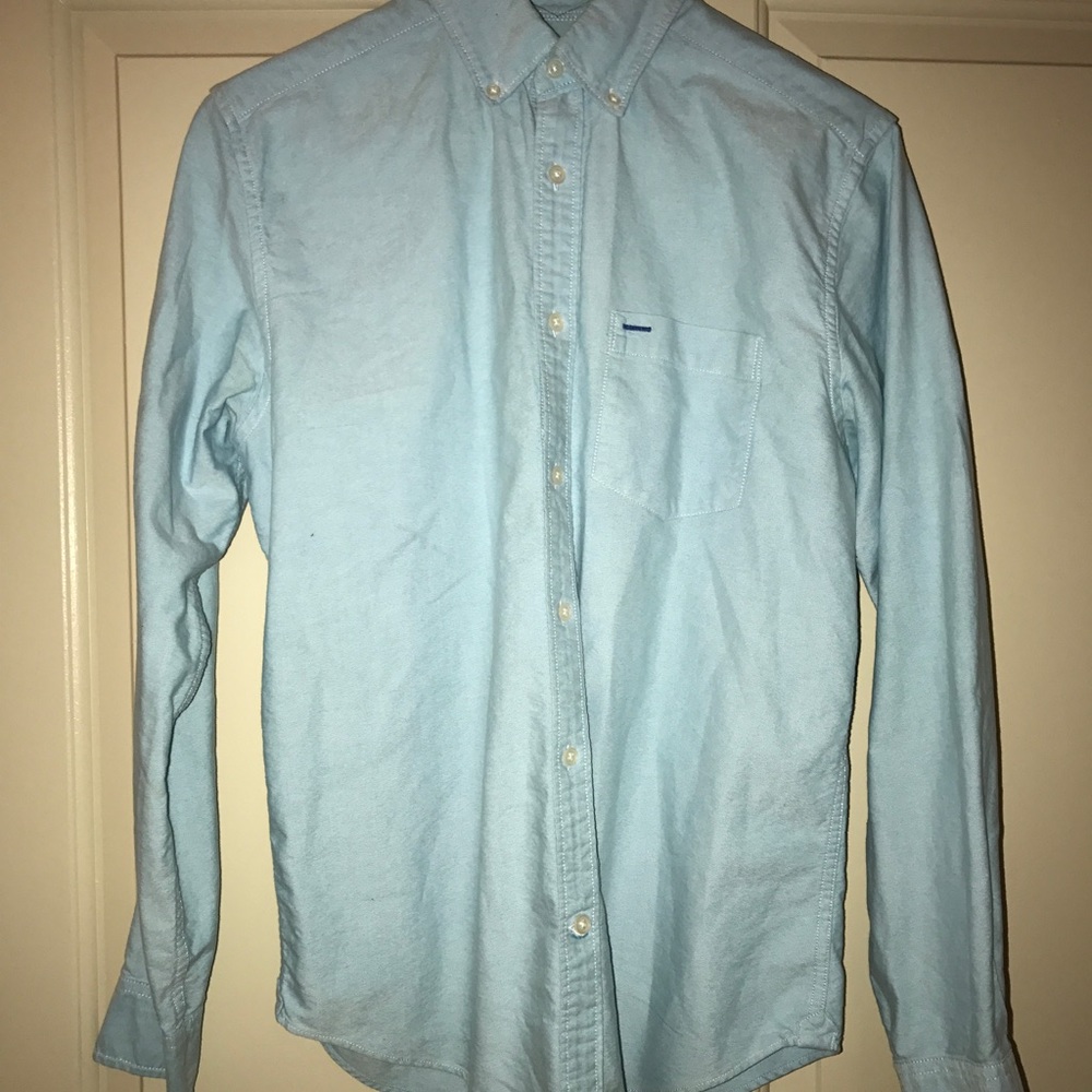 GAP button down