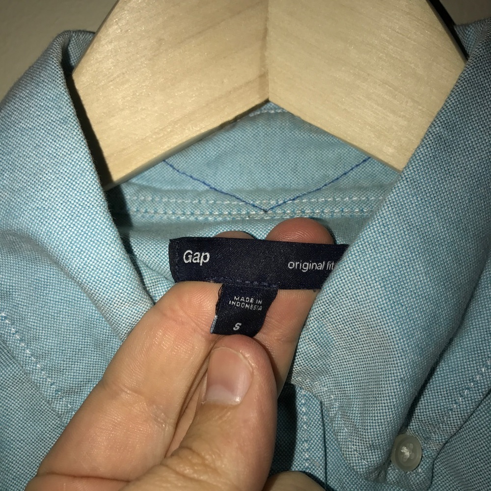 GAP button down - Picture 2 of 2