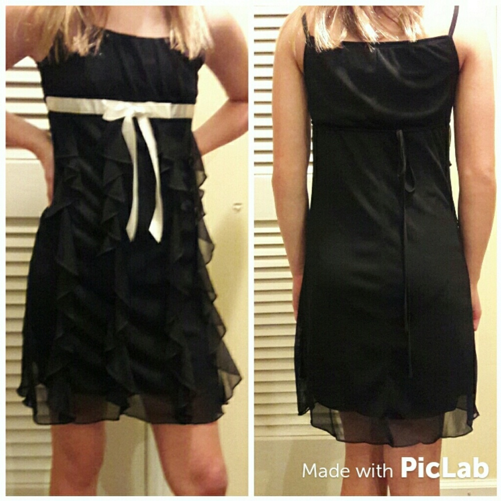 Adorable Black formal short dress!