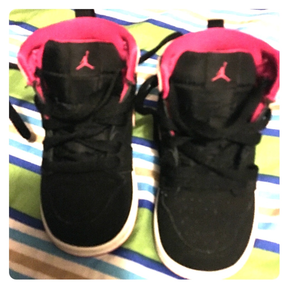 Jordans for toddler 6C