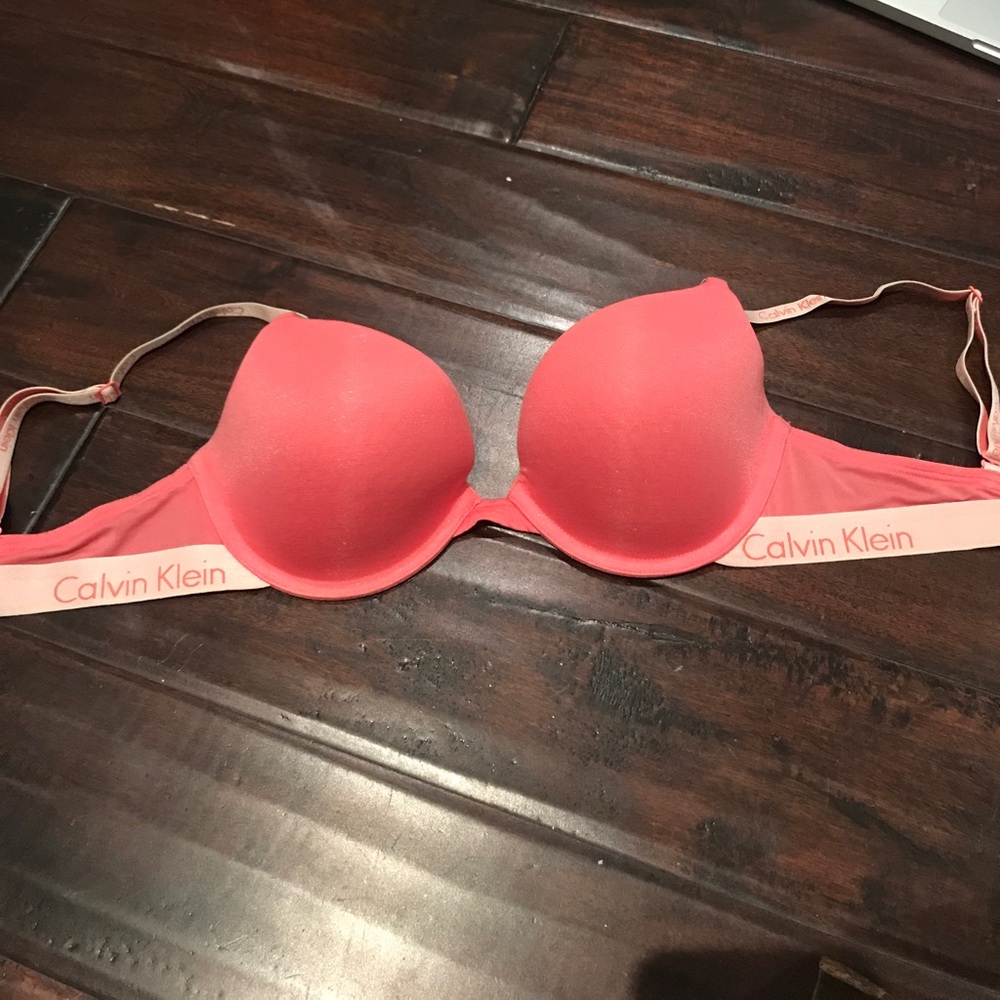 CALVIN KLEIN BRA