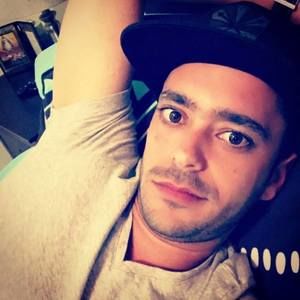 Meet your Posher, Angelo