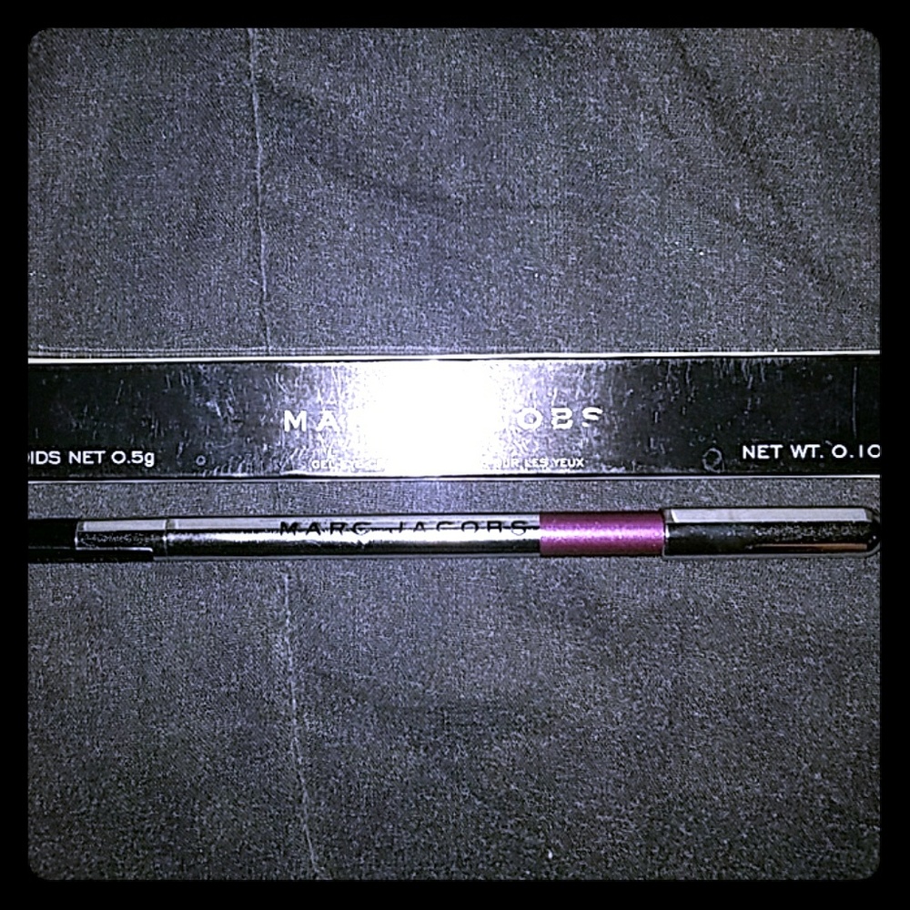 Full size Marc Jacobs highliner eye liner