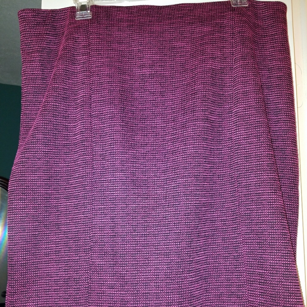 Elle pencil skirt