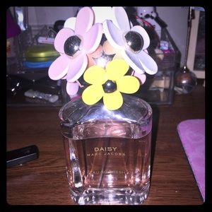 🌼Marc Jacobs Daisy Eau So Fresh🌸