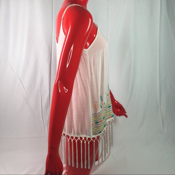 🔻2 for $10 🔻• Entro • embroidered tassel tank - Picture 3 of 7