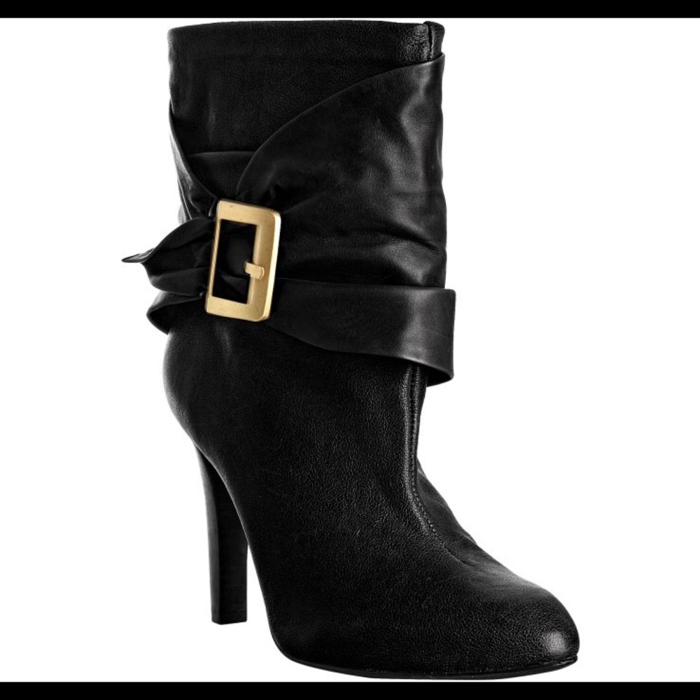 🆕BCBG Max Azria Black Leather Ankle Booties - 7.5