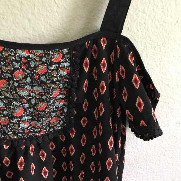 Unique Patterned Dress - Picture 2 of 3