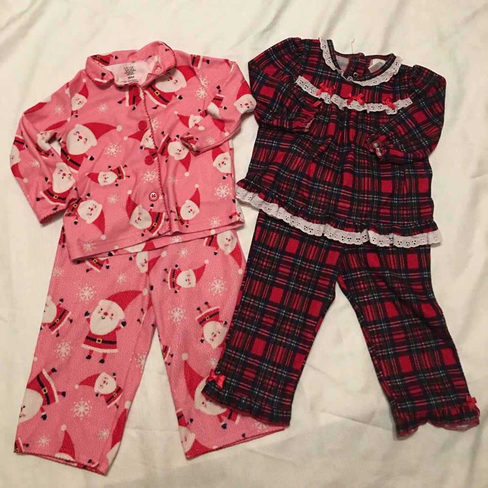 Warm Christmas pjs! 🎄